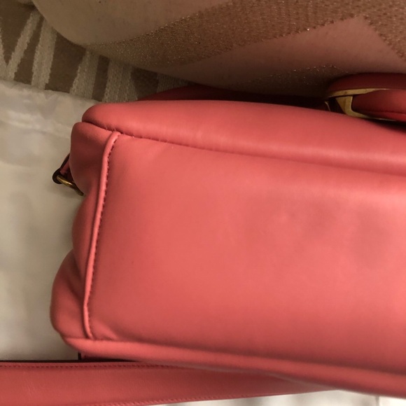 Coach Pillow Tabby 26 PRICE IS FIRM - Picture 7 of 10